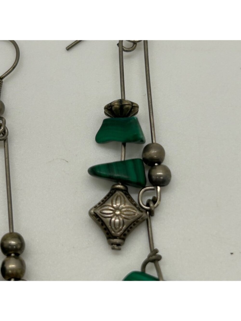 Vintage Bohemian Malachite Dangle Earrings Silver-Tone Natural Stone Chips - Picture 7 of 15